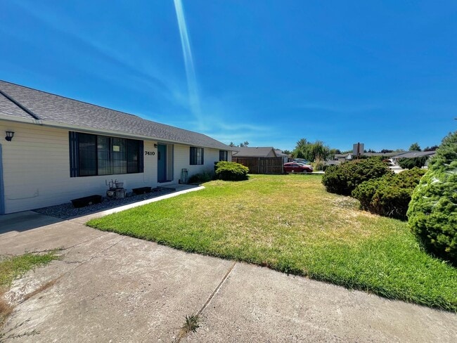 Photo - 7410 W Walnut St