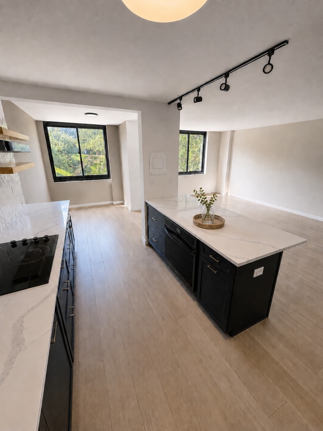 Photo - 5500 Holmes Run Pkwy Unit 101