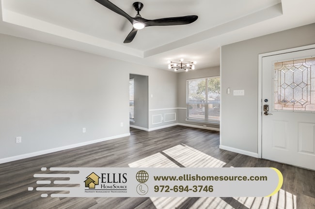 Building Photo - 5304 Wild W Dr