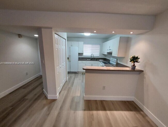 Photo - 14911 SW 80th St Unit 115