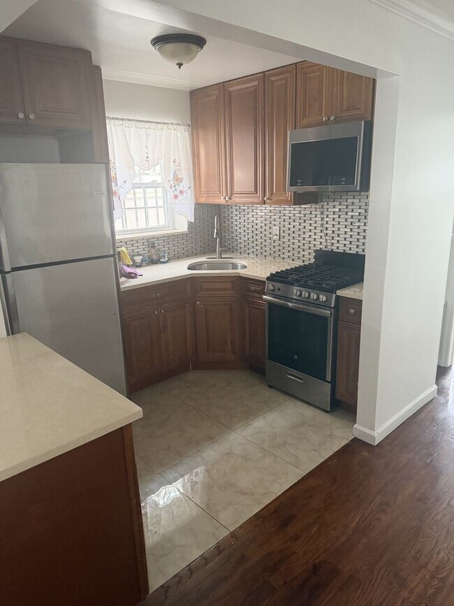 Photo - 1827 Tomlinson Ave Unit 1st Floor