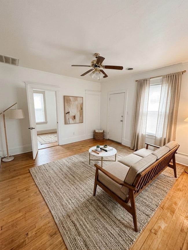 Building Photo - ? Steps from Brady St! Bright 2BR with FREE Laundry & Pet-Friendly Living Unit #4 Upper Rear