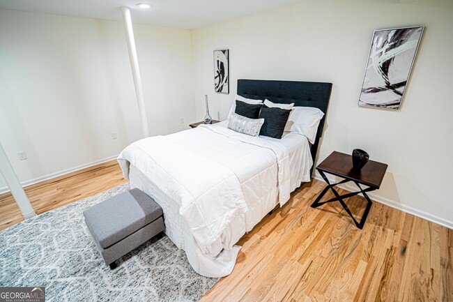 Photo - 5205 Corinth Cir