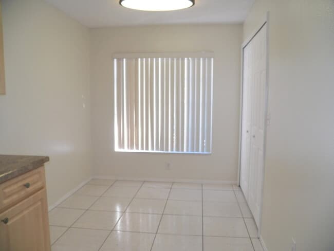 Photo - 411 Abigail Rd