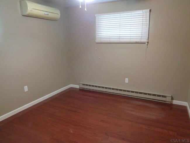 Photo - 124 Clayton Dr