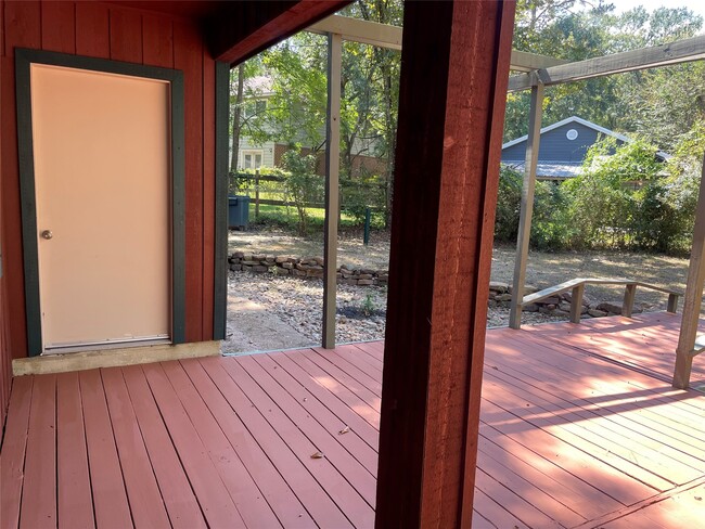 Building Photo - 302 Somerset