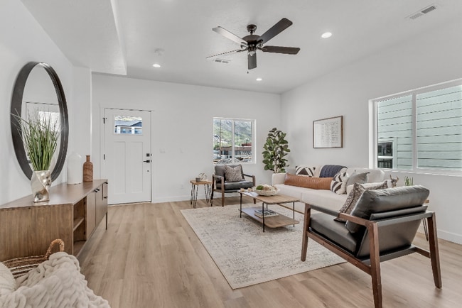 Photo - 1302 S 1100 E House