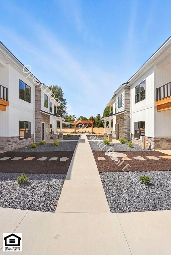 Photo - Wayne Street Commons