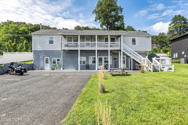 Building Photo - 88 Portland Rd Unit 3