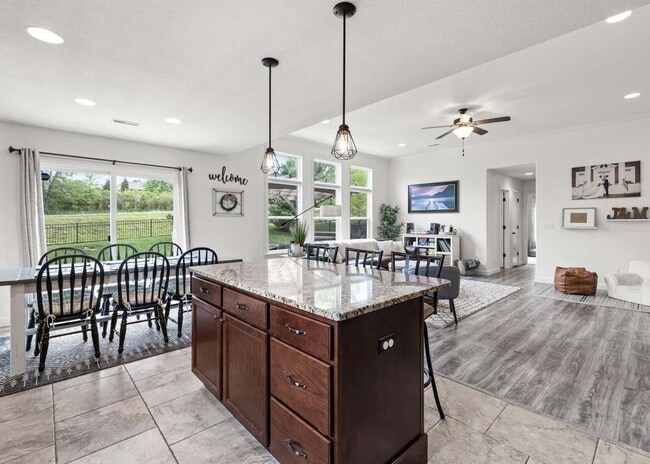 Photo - 3 bd, 2 ba house in S Columbia, just off Rt K, fenced, w/d, new shape