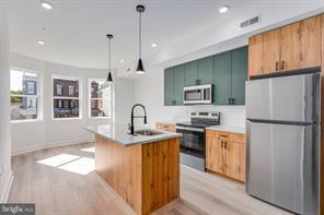 Photo - 1221 W Lehigh Ave