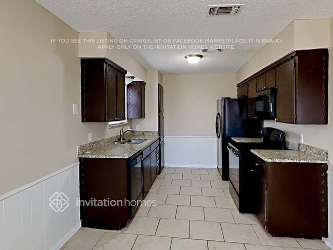 Photo - 1011 Stell Ave