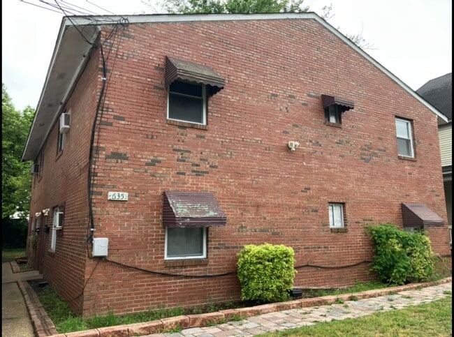 Photo - 635 W 26th St Unidad 02
