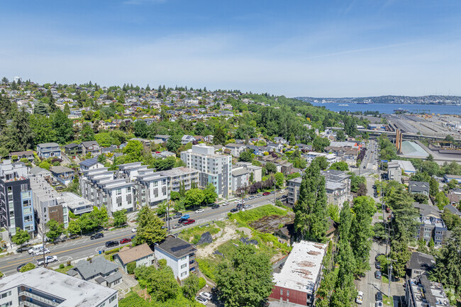 Photo - Bode Luna Park Apartments