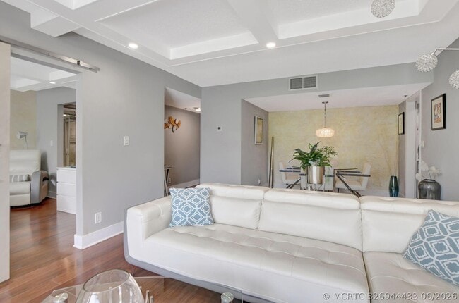 Photo - 1923 Bridgewood Dr