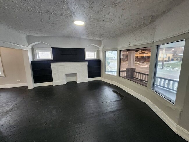 Photo - Charming 4-Bedroom Property in Prime Location