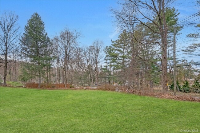 Photo - 630 Quaker Rd