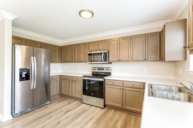 Photo - 14227 Waterlyn Dr