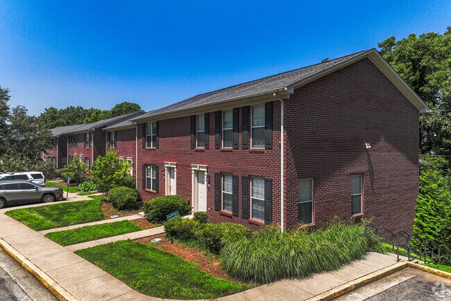 Photo - Wood Edge Villas