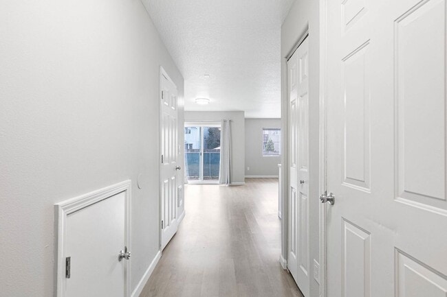 Photo - Fantastic 3-Bedroom, 1.5-Bath Duplex With ...