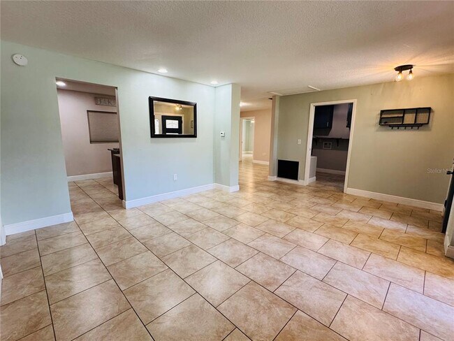 Photo - 3450 Suzette Dr
