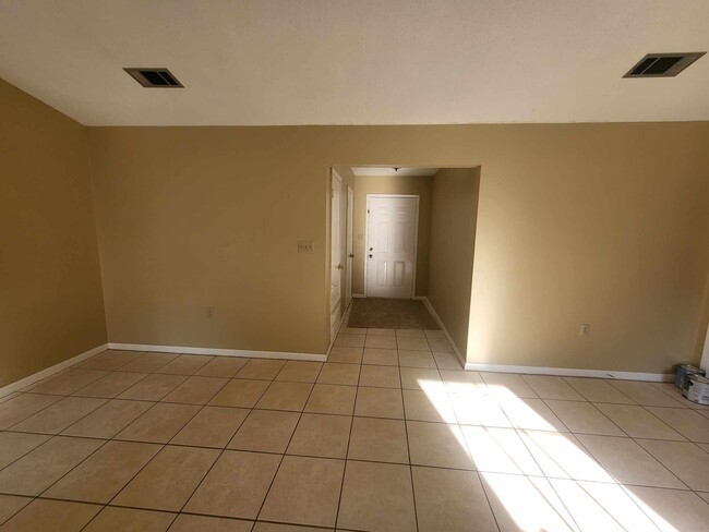 Photo - 2108 Calle De Castelar