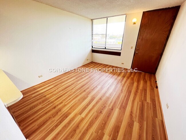 Photo - 3324 Sierra Dr