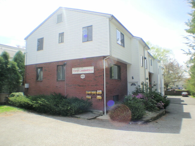 Photo - 422 Courtland Ave Unit APT 3