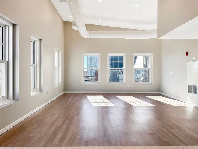 Photo - 6 Chatham St Unidad 601