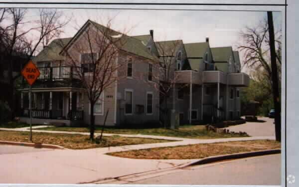 Building Photo - 1631 19th St Rental