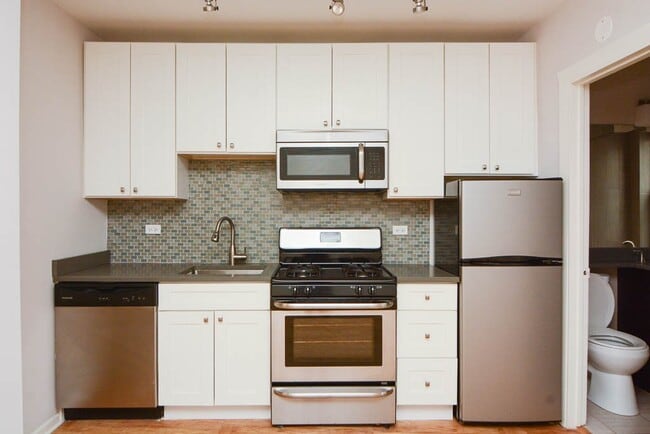 Photo - 2852 W Palmer St Unit 501