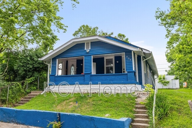 Building Photo - 834 W 26th St