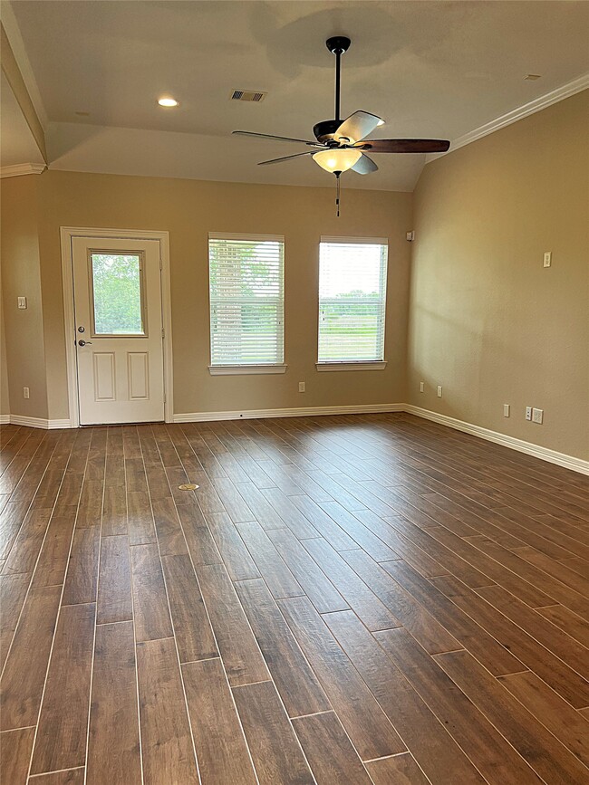 Photo - 9723 Highland Pointe Dr