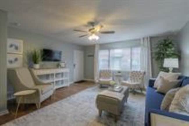 Photo - 4108 Clark Ave
