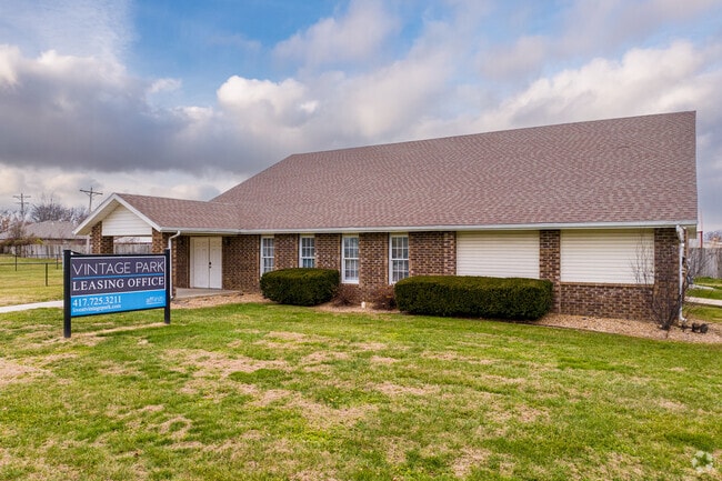 Leasing Office