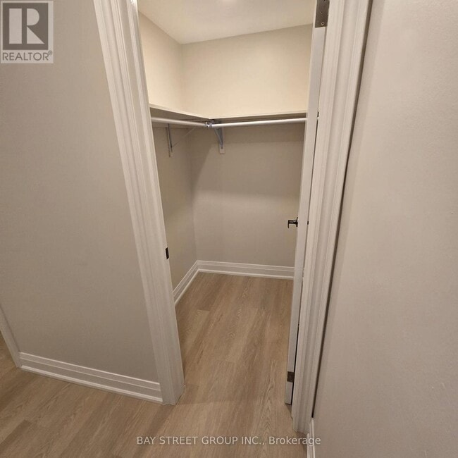 Photo - 129 Huntington Park Dr