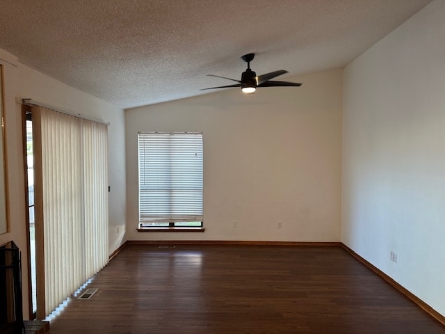 Photo - 13909 Fairhill Ave