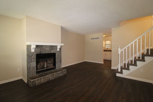 Photo - Updated 3 Bedroom 2 Bath Duplex in Olathe