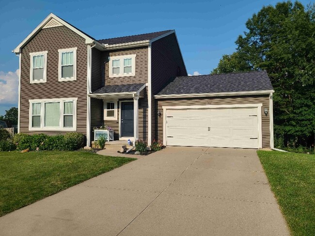 Photo - 717 Wild Flower Dr