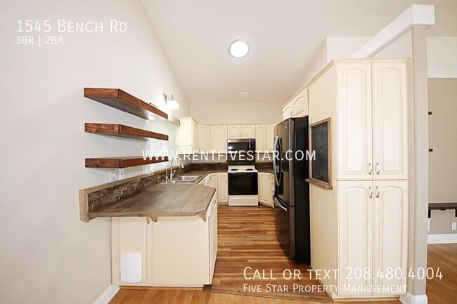 Photo - 1545 Bench Rd