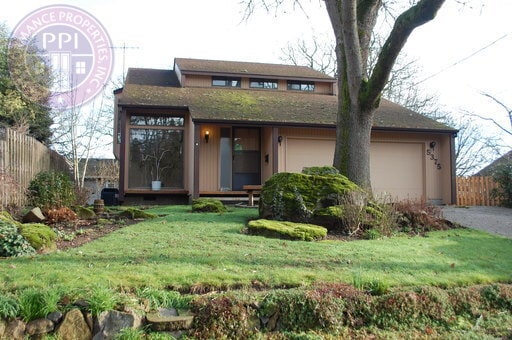 Building Photo - Prime West Linn Location - Walkable to Hig... Rental