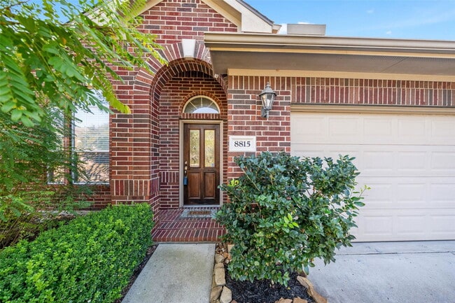 Photo - 8815 Rollick Dr