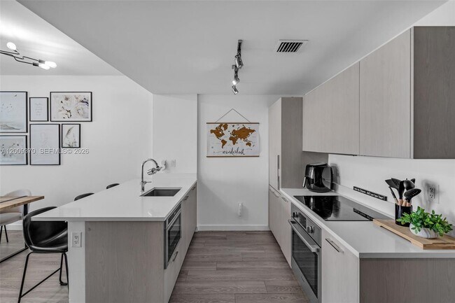 Photo - 501 NE 31st St Unit 3704