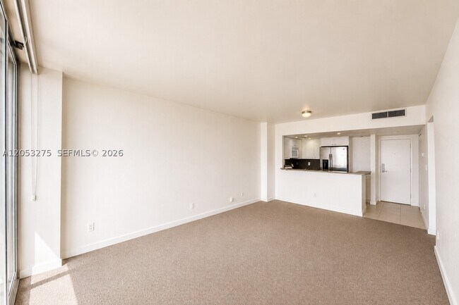 Photo - 5600 Collins Ave Unit 11L