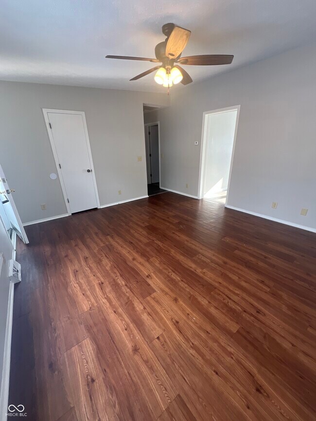 Photo - 1807 Riley Rd