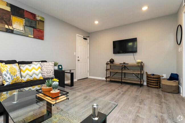 1HAB, 1BA - 750 ft²