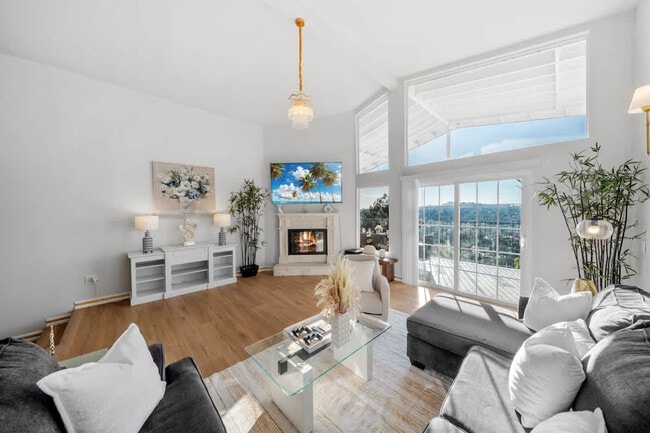 Building Photo - 1853 Penasco Rd Unit ID1465021P