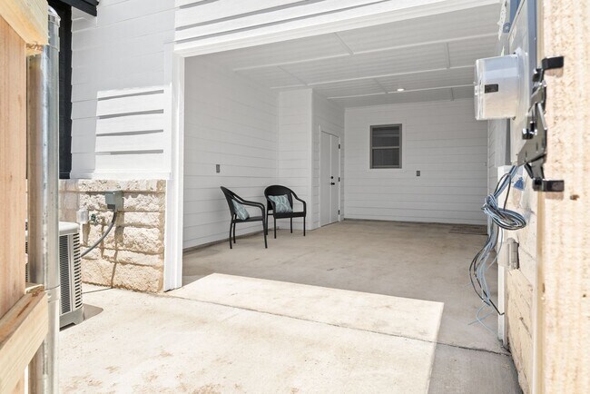 Photo - Available for Rent!