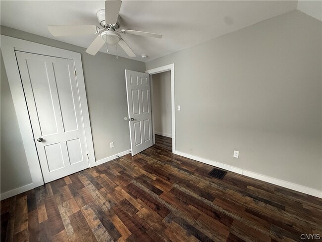 Photo - 610 N Mcbride St