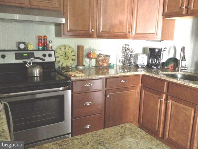 Photo - 7 Rockford Rd Unit E-12